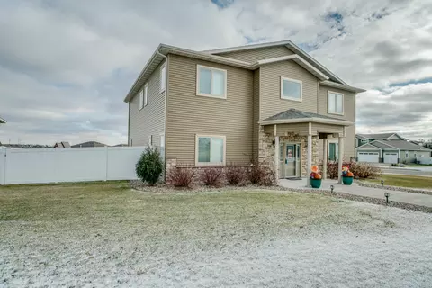 2001 Pebbleview Loop, Bismarck, ND 58503 photo 34