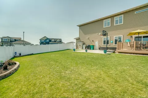 2001 Pebbleview Loop, Bismarck, ND 58503 photo 37