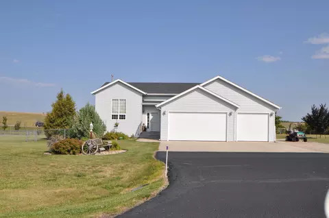 7301 Whitefox Cir, Bismarck, ND 58503 photo 23