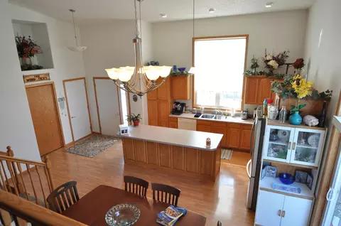 7301 Whitefox Cir, Bismarck, ND 58503 photo 4