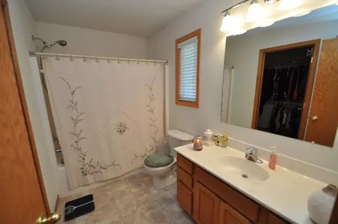7301 Whitefox Cir, Bismarck, ND 58503 photo 8