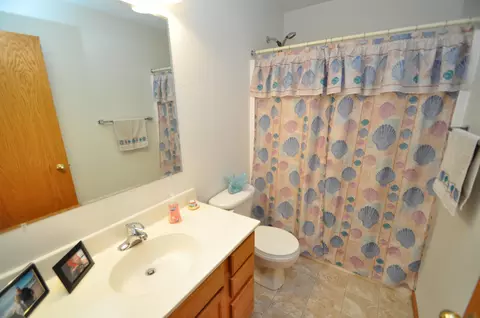 7301 Whitefox Cir, Bismarck, ND 58503 photo 9