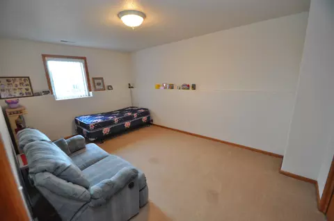 7301 Whitefox Cir, Bismarck, ND 58503 photo 13