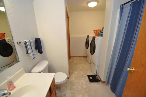 7301 Whitefox Cir, Bismarck, ND 58503 photo 11