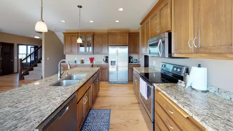 3904 Valley Dr, Bismarck, ND 58503 photo 9