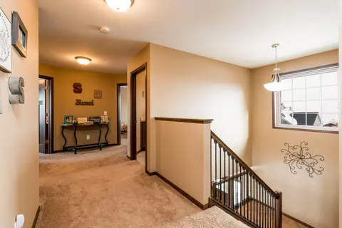 3904 Valley Dr, Bismarck, ND 58503 photo 14