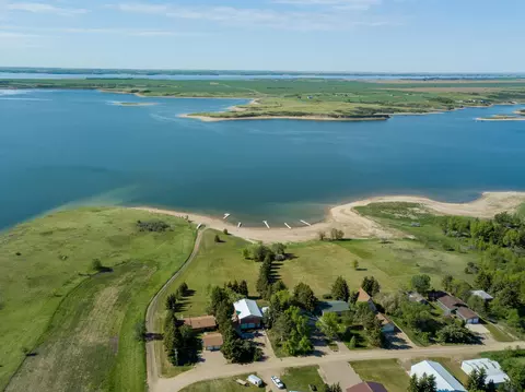 1393 Bay View Dr, Garrison, ND 58540 photo 4