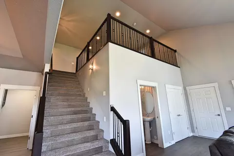 914 Select Ln, Bismarck, ND 58503 photo 17