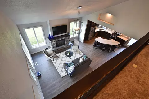 914 Select Ln, Bismarck, ND 58503 photo 18