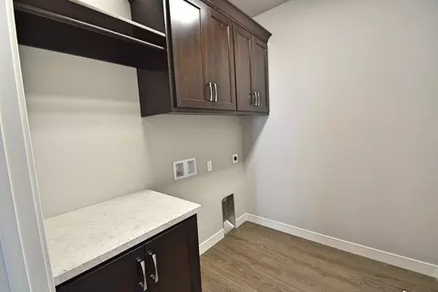 914 Select Ln, Bismarck, ND 58503 photo 15