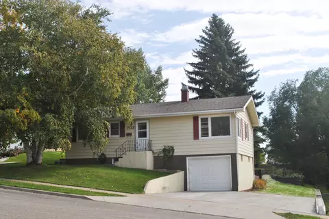 703 N 28th St, Bismarck, ND 58501 photo 1