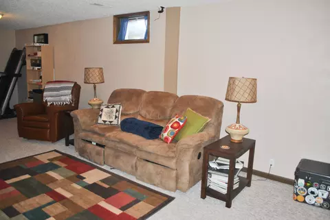 703 N 28th St, Bismarck, ND 58501 photo 19