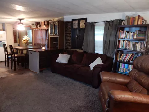 702 Dover Drive Dr, Bismarck, ND 58504 photo 3