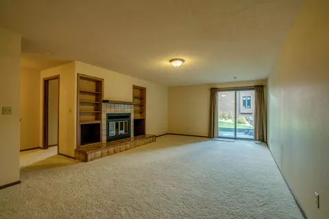 457 E Brandon Dr, Bismarck, ND 58503 photo 12