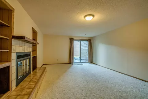 457 E Brandon Dr, Bismarck, ND 58503 photo 10