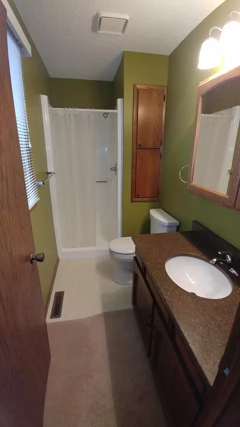 910 N 33rd St, Bismarck, ND 58501 photo 25