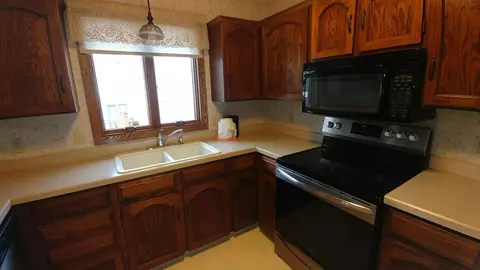 910 N 33rd St, Bismarck, ND 58501 photo 41
