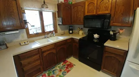 910 N 33rd St, Bismarck, ND 58501 photo 14