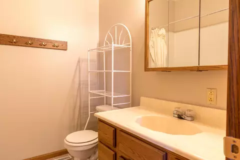 200 8th Ave SW, Mandan, ND 58554 photo 7