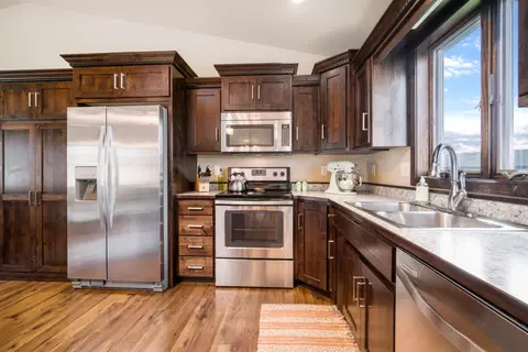 507 Pumice Loop, Bismarck, ND 58503 photo 8