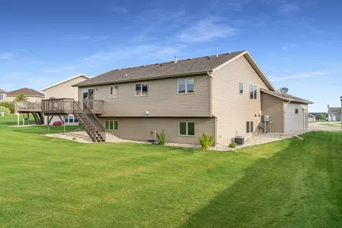 507 Pumice Loop, Bismarck, ND 58503 photo 26