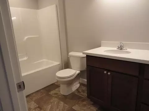 309 Will Ct SE, Mandan, ND 58554 photo 14