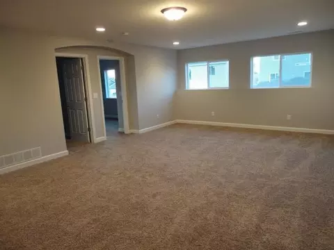309 Will Ct SE, Mandan, ND 58554 photo 16