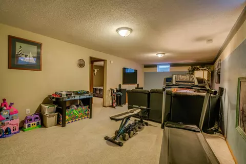 1201 Johns Dr NE, Mandan, ND 58554 photo 24