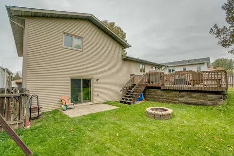 1201 Johns Dr NE, Mandan, ND 58554 photo 32