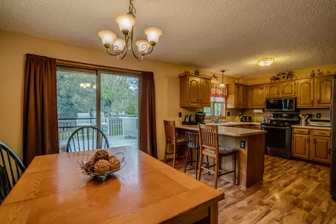 1201 Johns Dr NE, Mandan, ND 58554 photo 8