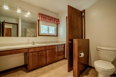 1324 N 18th St, Bismarck, ND 58501 photo 13