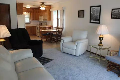 2105 E Boulevard Ave, Bismarck, ND 58501 photo 2