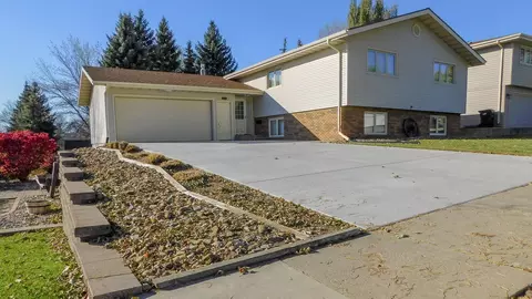 2410 Stevens St, Bismarck, ND 58503 photo 13