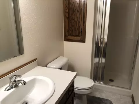 2410 Stevens St, Bismarck, ND 58503 photo 8
