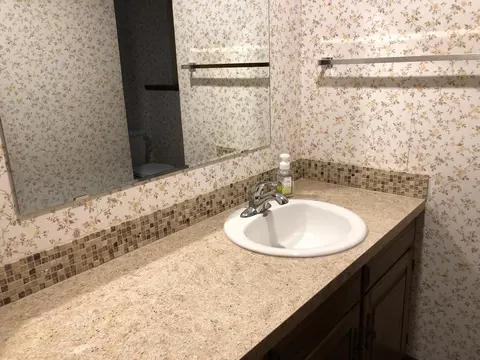 2410 Stevens St, Bismarck, ND 58503 photo 9