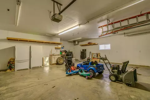 2312 3rd St S, Bismarck, ND 58504 photo 32
