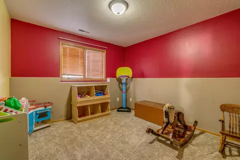 2312 3rd St S, Bismarck, ND 58504 photo 24