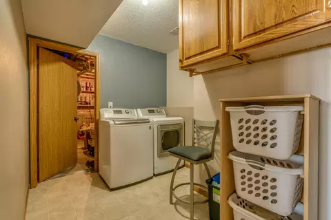 2312 3rd St S, Bismarck, ND 58504 photo 29