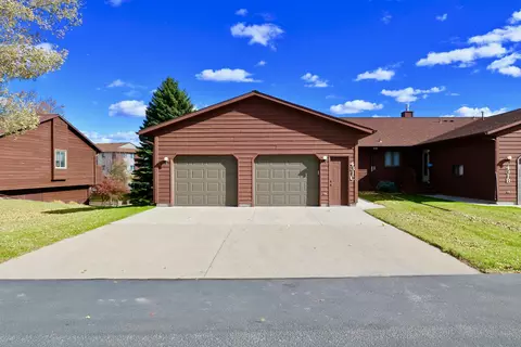 431 Brandon Dr E # C, Bismarck, ND 58503 photo 1
