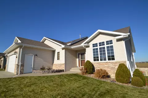 5018 Boulder Ridge Rd, Bismarck, ND 58503 photo 9