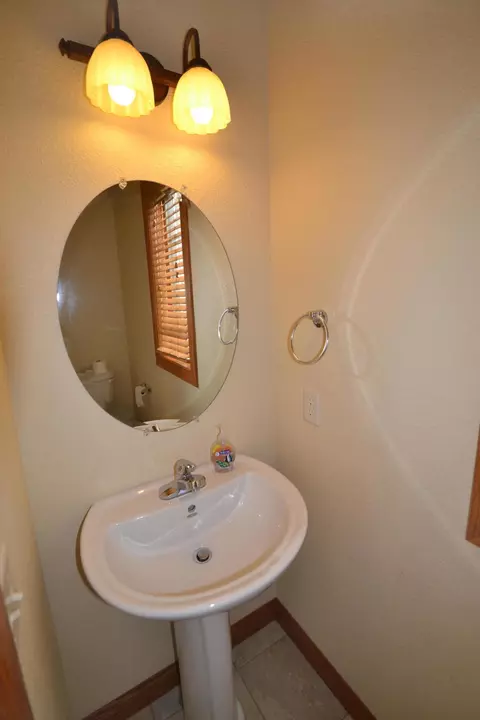 5018 Boulder Ridge Rd, Bismarck, ND 58503 photo 20