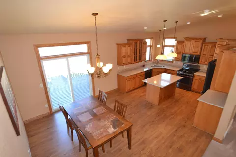 5018 Boulder Ridge Rd, Bismarck, ND 58503 photo 24