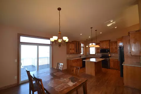 5018 Boulder Ridge Rd, Bismarck, ND 58503 photo 3