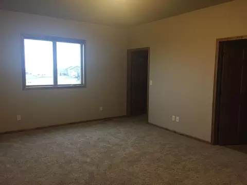 5211 Basalt Dr, Bismarck, ND 58503 photo 14