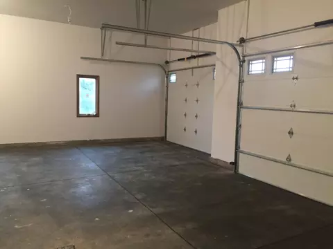 5211 Basalt Dr, Bismarck, ND 58503 photo 8