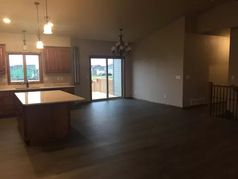 5211 Basalt Dr, Bismarck, ND 58503 photo 18