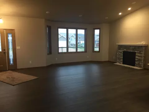 5211 Basalt Dr, Bismarck, ND 58503 photo 10