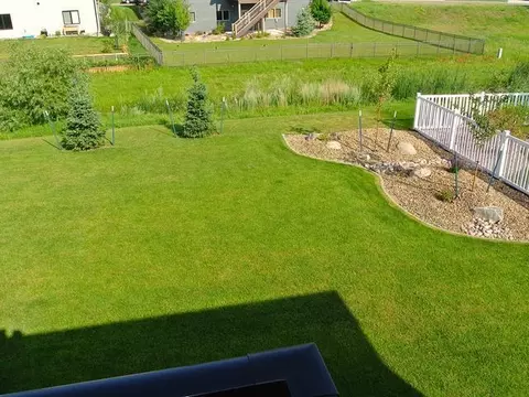 606 Slate Dr, Bismarck, ND 58503 photo 27