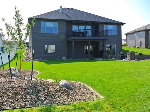606 Slate Dr, Bismarck, ND 58503 photo 44
