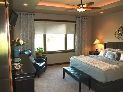 606 Slate Dr, Bismarck, ND 58503 photo 9